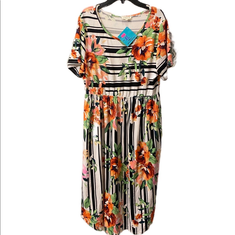 NWT Women’s Floral Boutique Dress